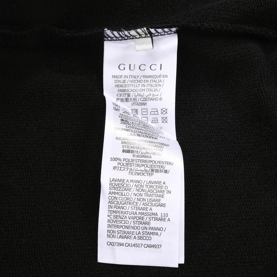 【GUCCI  公式旗艦店】グッチ  丸首の衛衣 スウェットご好評に付き再入荷！