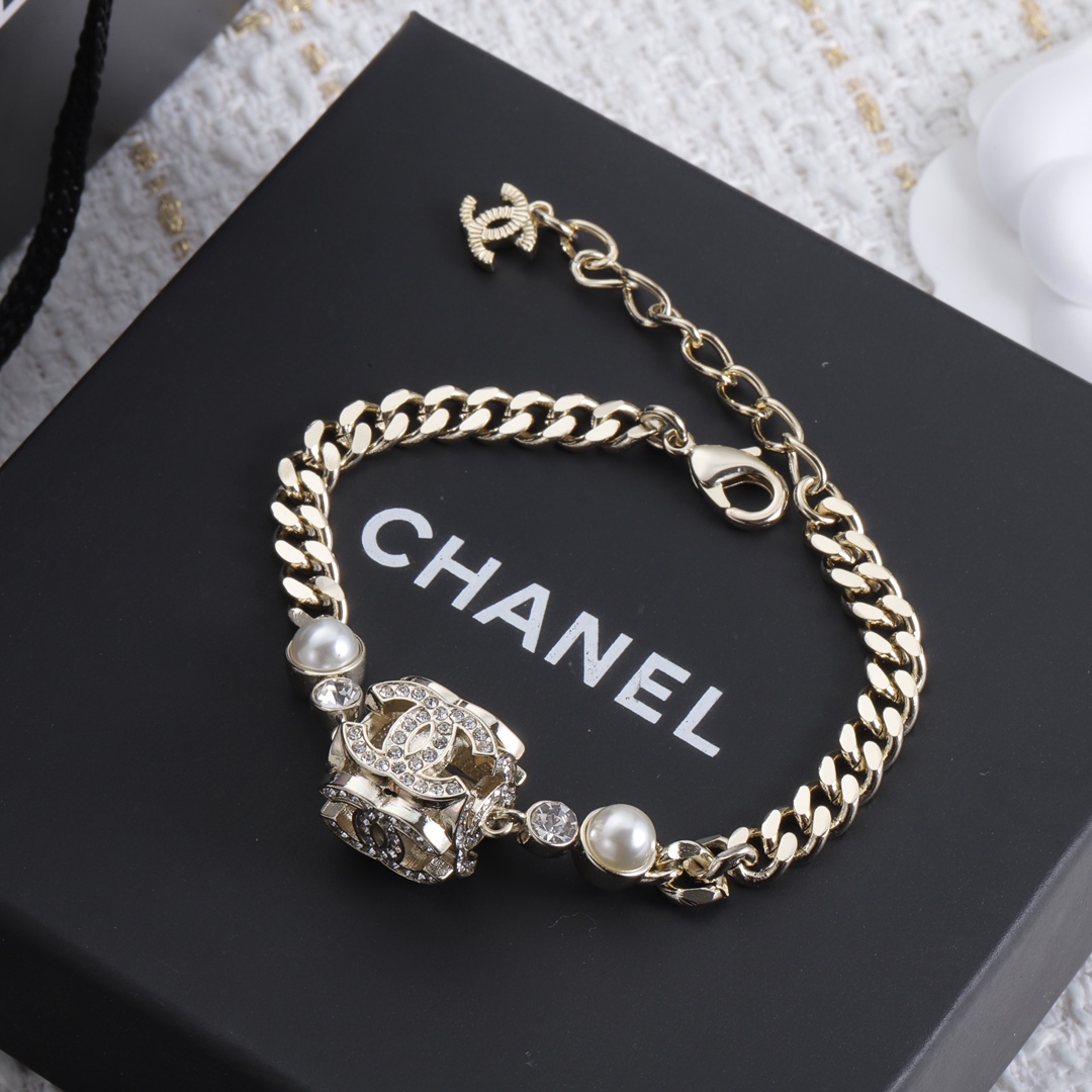 【CHANEL】ブレスレット、ファッションシンプルなスタイル
