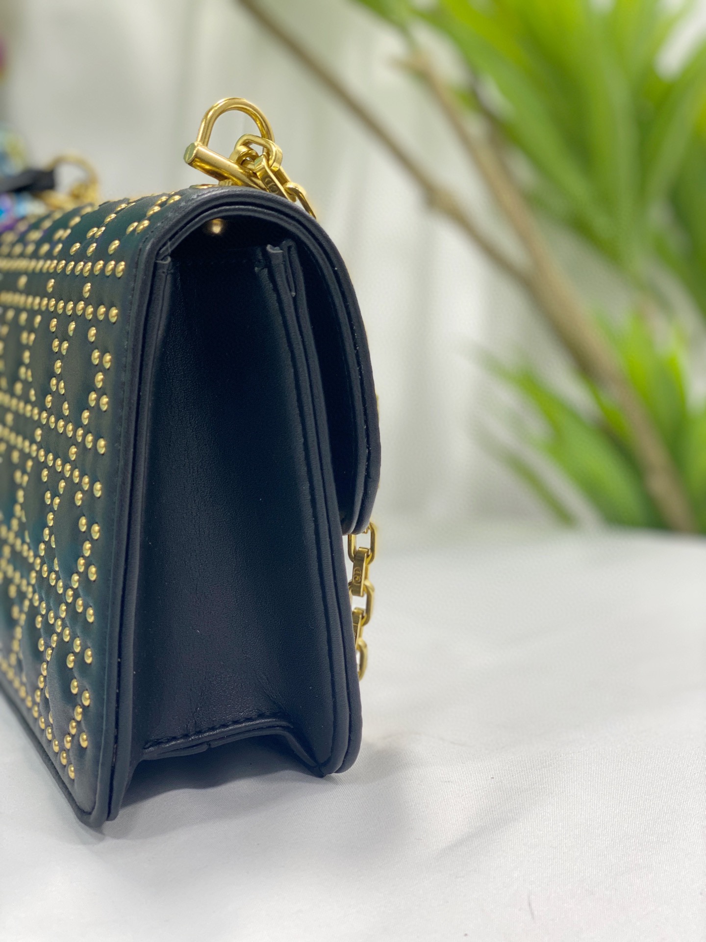 【DIOR  公式 旗艦店】ディオール   ショルダーバッグ 当日出荷 好評に付き再入荷！24*16CM