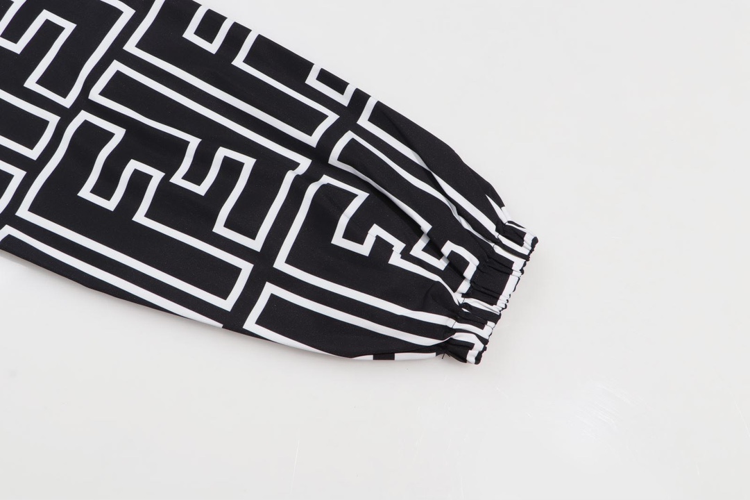 【FENDI 公式旗艦店】フェンディ ジャケット着 好評に付き再入荷！