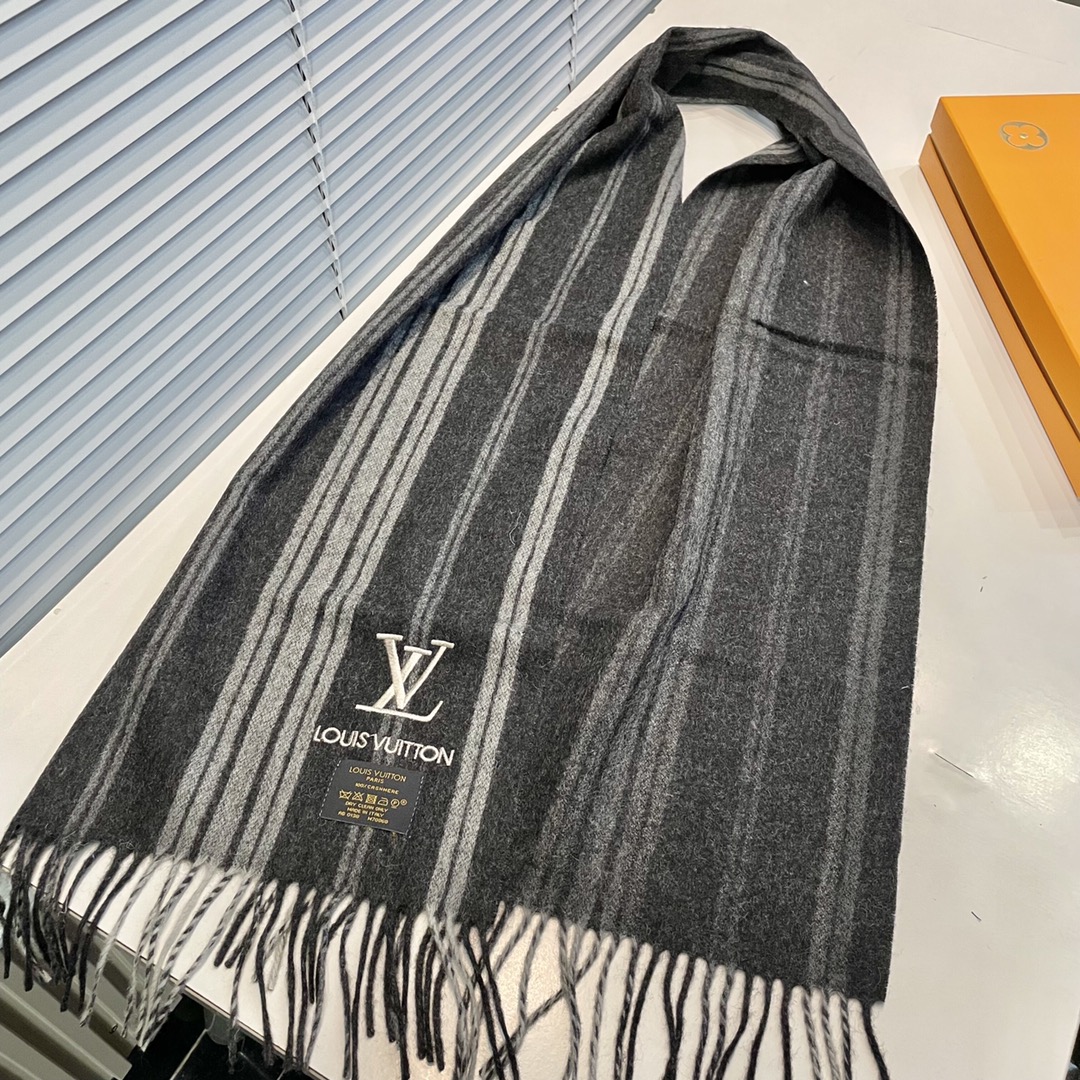 【LV LOUIS VUITTON ルイ·ヴィトン】 スカーフ32*180cm