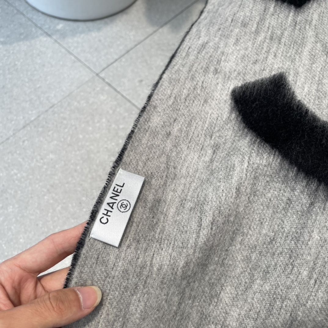 【CHANEL  シャネル 】スカーフ70*200CM