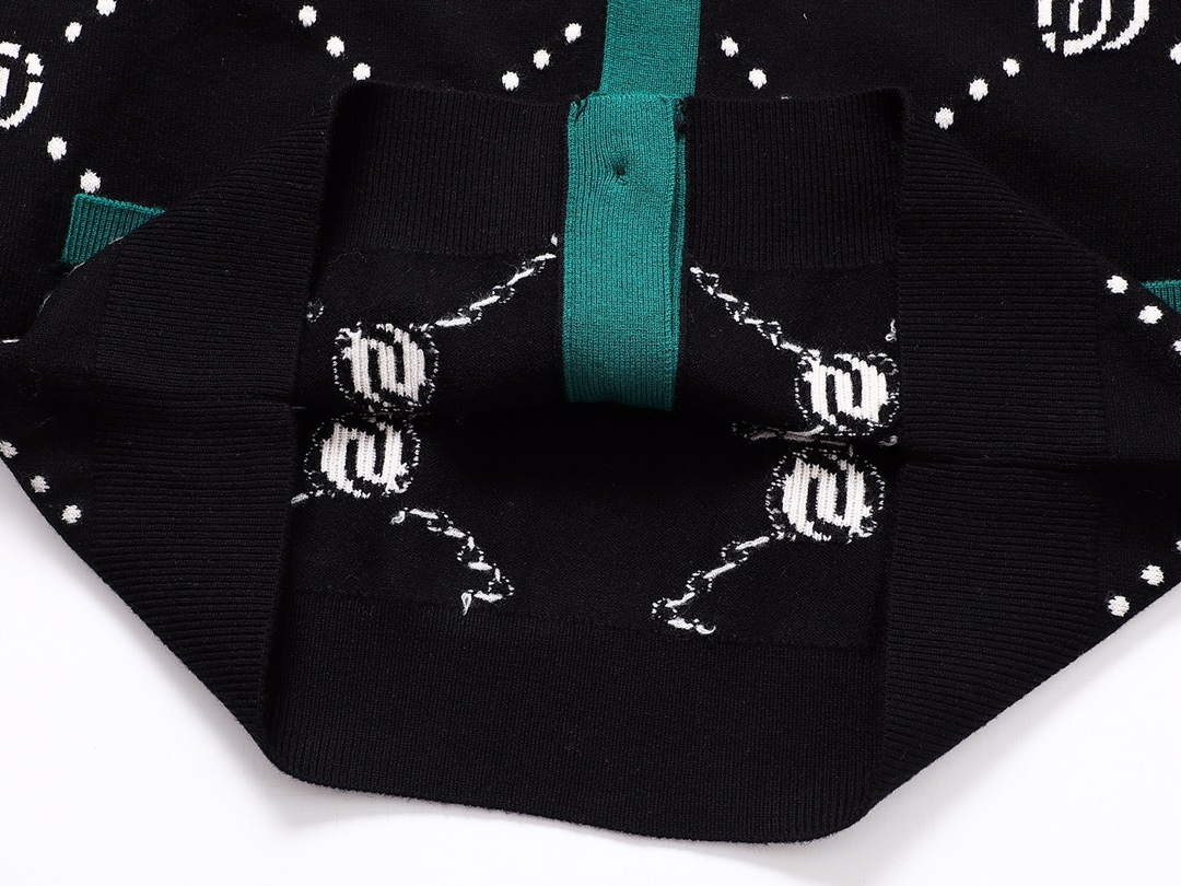 【GUCCI 公式旗艦店】グッチ  セーター好評に付き再入荷！
