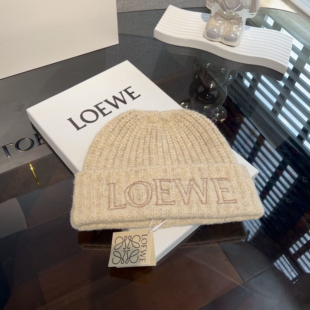LOEWE( ロエベ )ニット帽