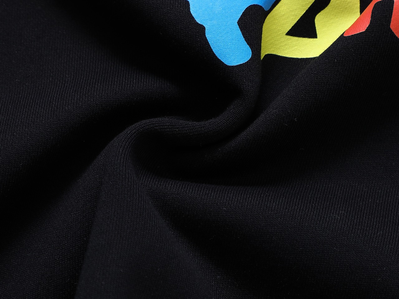 【BALENCIAGA 公式旗艦店】バレンシアガ  丸首の衛衣   スウェットご好評に付き再入荷！