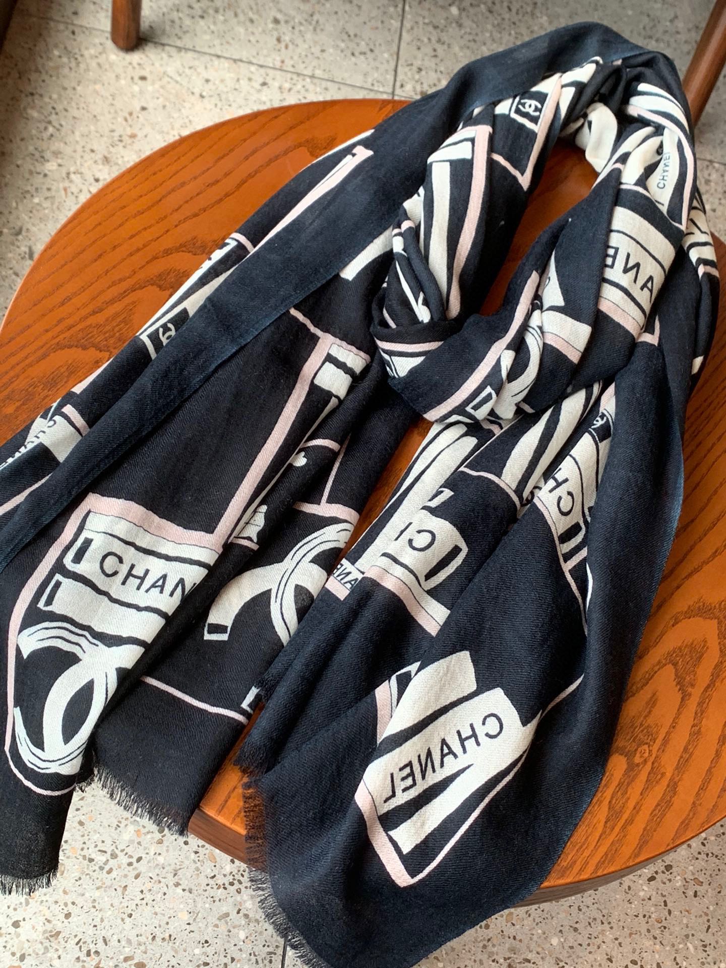 【CHANEL  シャネル 】スカーフ100*200CM