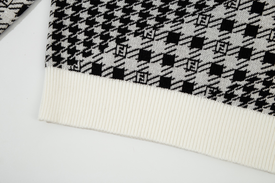 【FENDI  公式旗艦店】フェンディ セーター好評に付き再入荷！ 241101