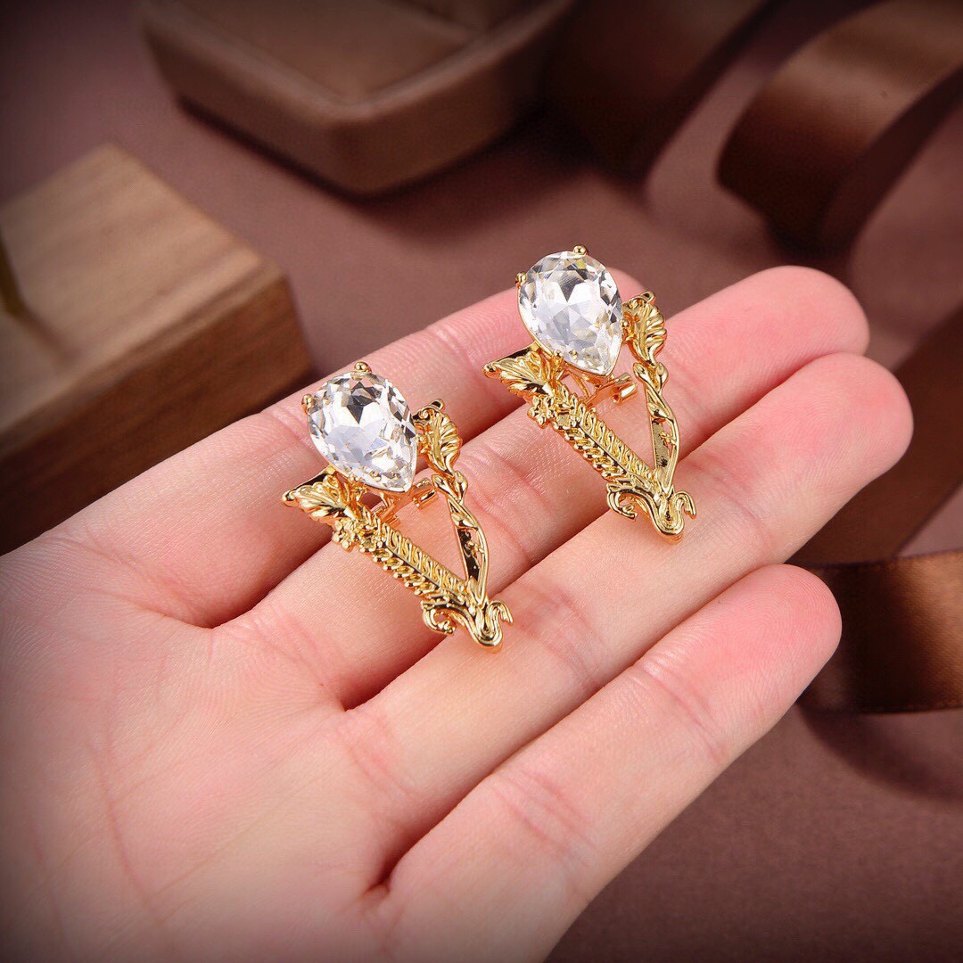 【VERSACE】ヴェルサーチ  ファッションスタイルのイヤリング