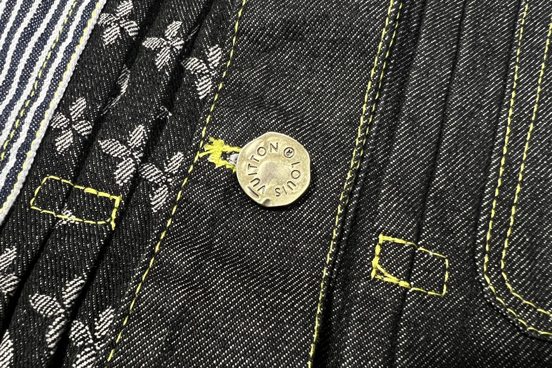 【LOUIS VUITTON  公式旗艦店】ルイヴィトン  ジャケット着 好評に付き再入荷！