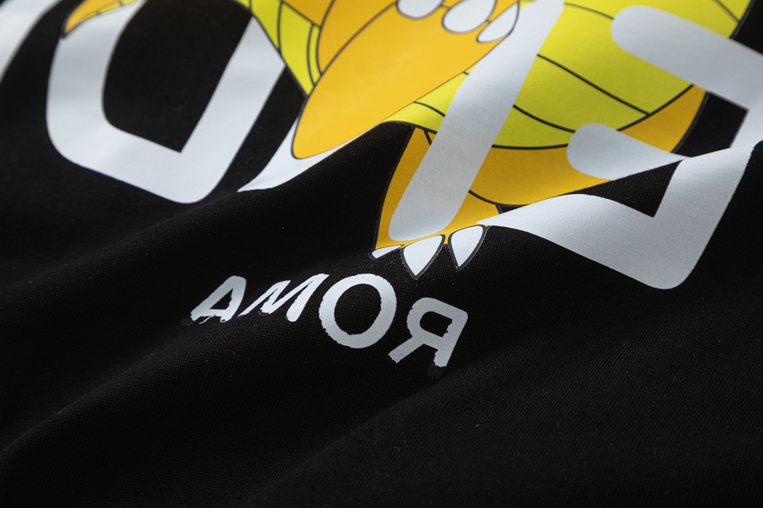 【FENDI公式旗艦店】フェンディ  Tシャツ ご好評に付き再入荷！