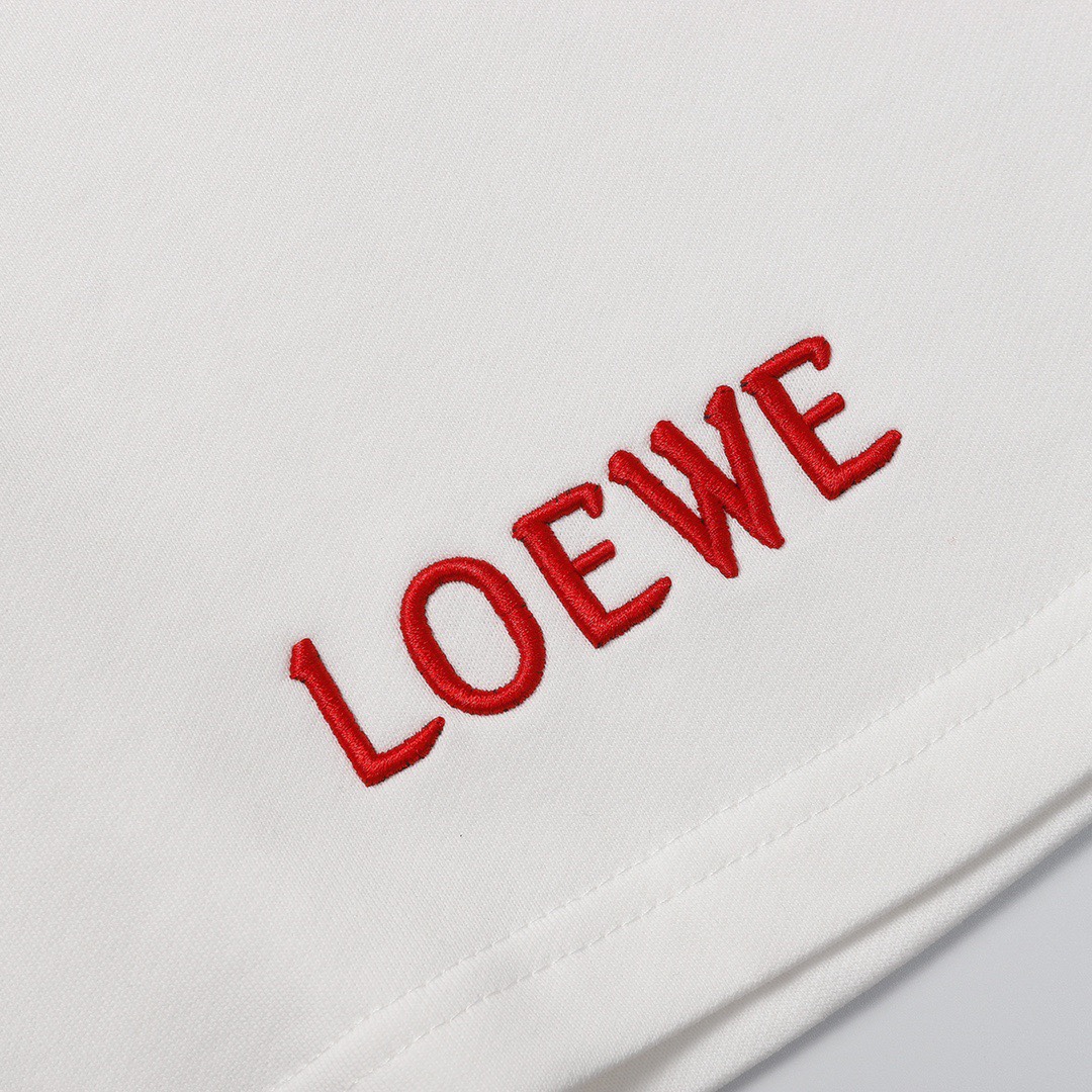 【LOEWE  公式旗艦店】ロエベ   ショートパンツ  ご好評に付き再入荷！