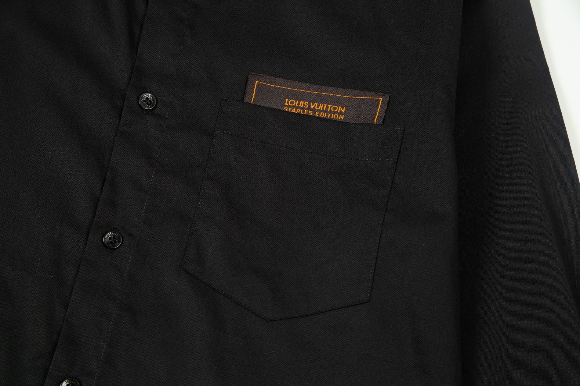 【LOUIS VUITTON 公式旗艦店】ルイヴィトン  シャツ  ご好評に付き再入荷 240715