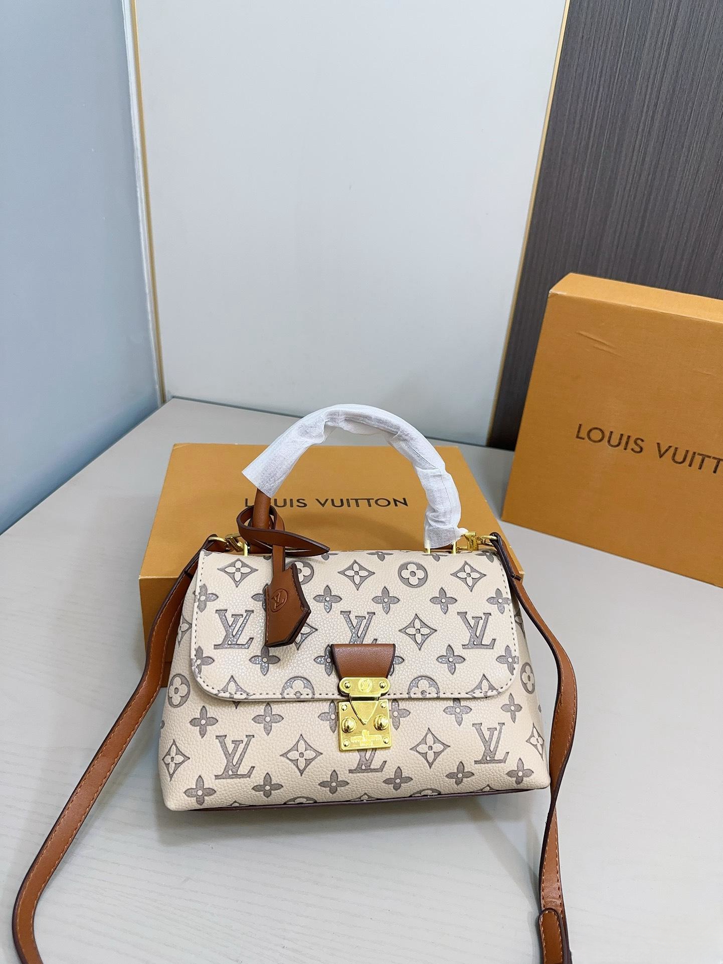 【LOUIS VUITTON 公式旗艦店】ルイヴィトン  斜めがけバッグ 当日出荷 好評に付き再入荷！25*18CM  1240722