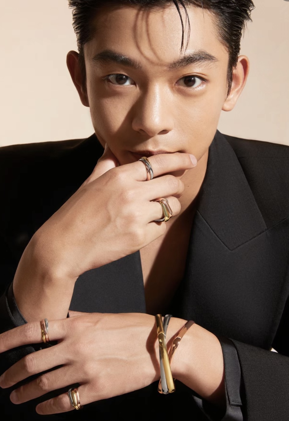 【CARTIER】ブレスレット、ファッションシンプルなスタイル 240729