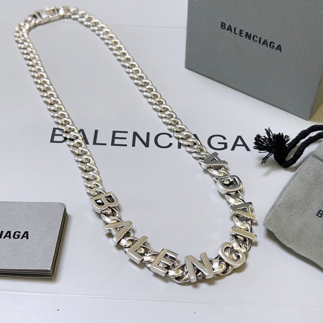 【BALENCIAGA】ネックレス、新しいネックレス万能シンプルファッションオーナメント  240814