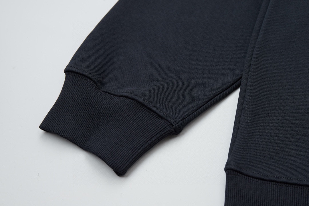 【CHROME HEARTS 公式旗艦店】クロムハーツ  丸首の衛衣 スウェット ご好評に付き再入荷240829