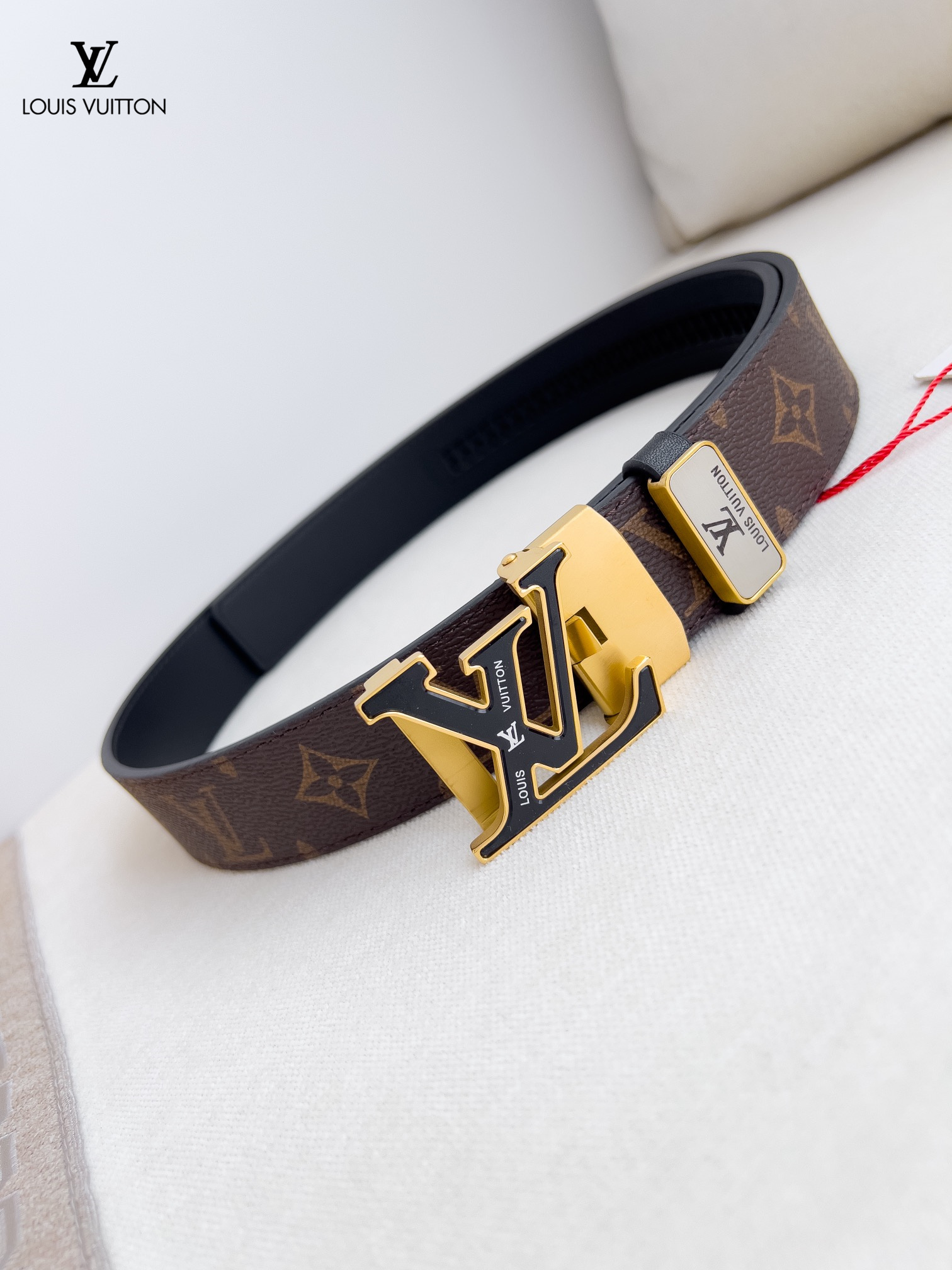 LV【LOUIS VUITTON】(ルイヴィトン) 3.5cmベルト メンズ  240903