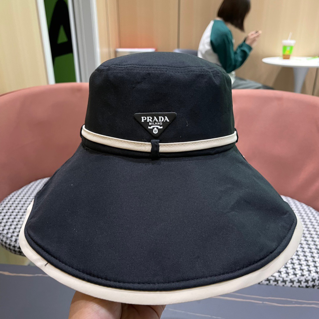 PRADA (プラダ)フィッシャーマンズハット 240904