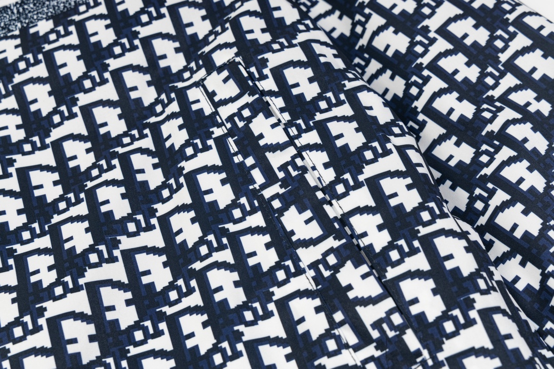 【DIOR  公式旗艦店】ディオール   ジャケット着 好評に付き再入荷！ 240923