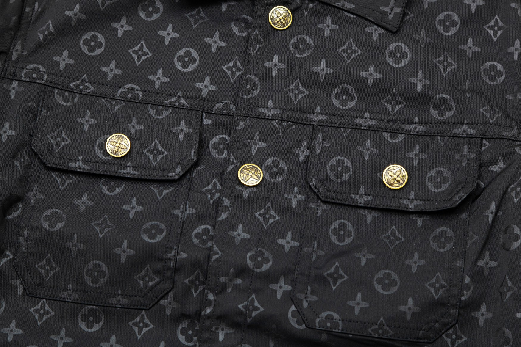 【LOUIS VUITTON】ルイヴィトン  ジャケット着ご好評に付き再入荷！240924