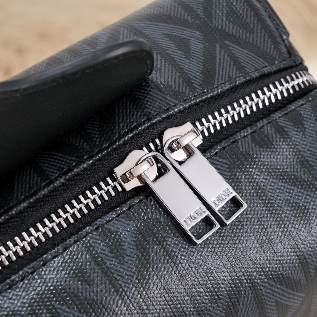 【DIOR公式旗艦店】ディオール  ハンドバッグ   当日出荷 好評に付き再入荷！21.5*12.5*10.5CM   241007