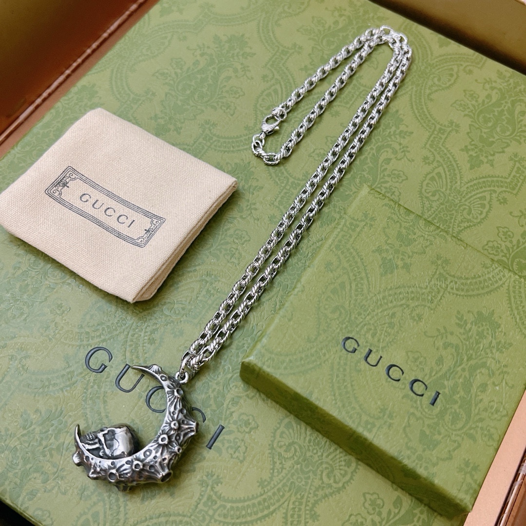 【GUCCI】ネックレス、新しいネックレス万能シンプルファッションオーナメント241015