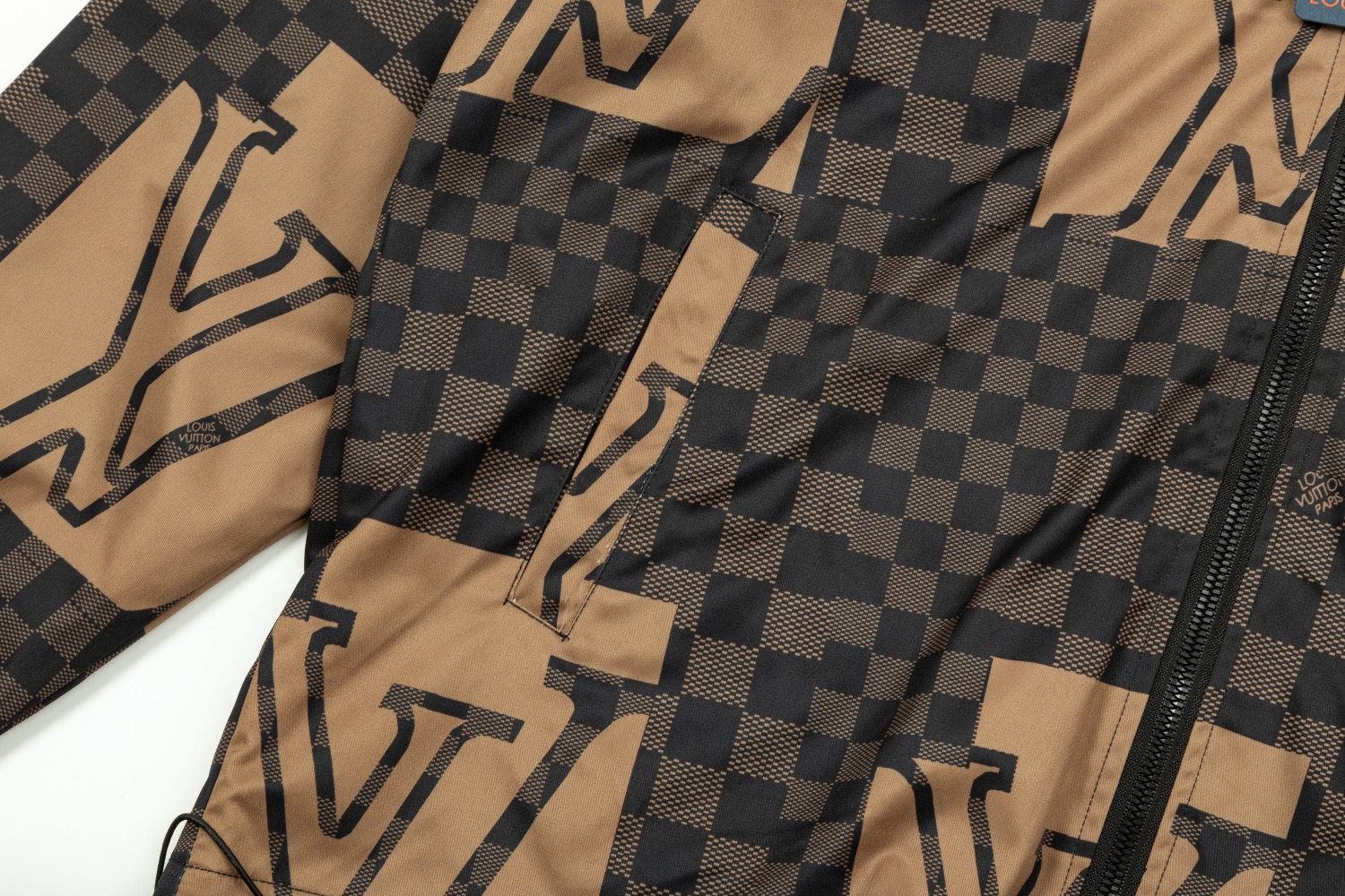 【LOUIS VUITTON 公式旗艦店】ルイヴィトン  ジャケット着 ご好評に付き再入荷！241021