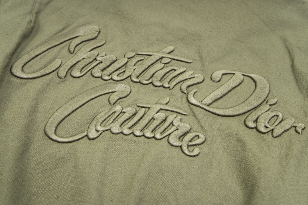 【DIOR  公式旗艦店】ディオール  ジャケット着 ご好評に付き再入荷！241021