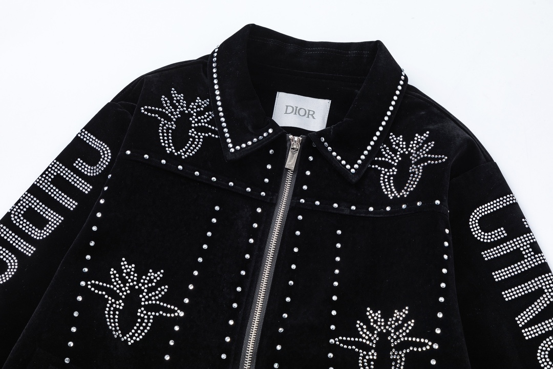 【DIOR 公式旗艦店】ディオール  ジャケット着 好評に付き再入荷！241028