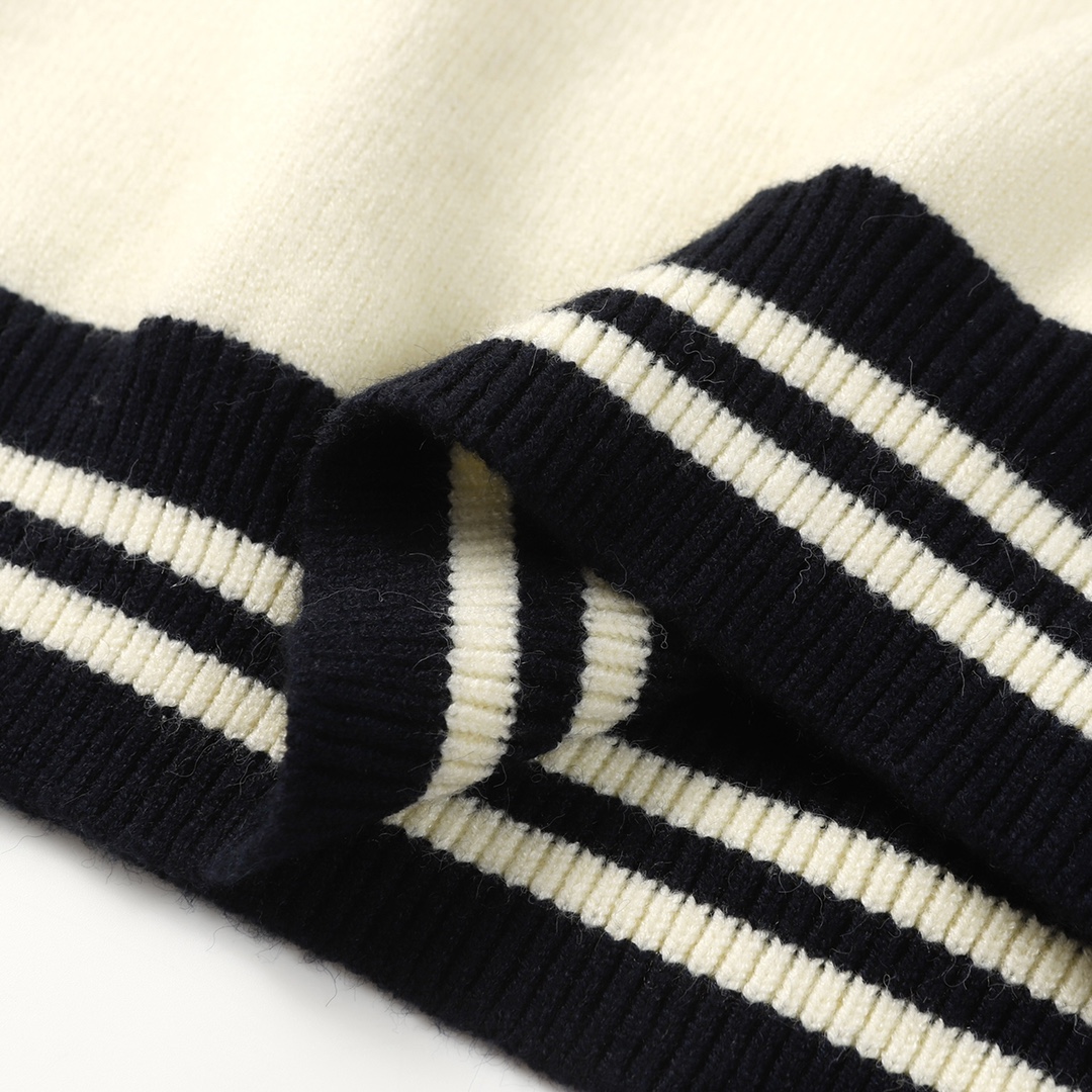 【GUCCI  公式旗艦店】グッチ  セーター好評に付き再入荷！ 241029