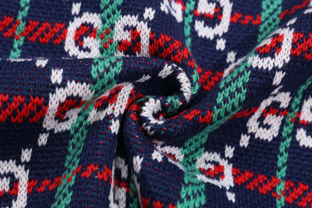 【GUCCI  公式旗艦店】グッチ  セーター好評に付き再入荷！ 241029
