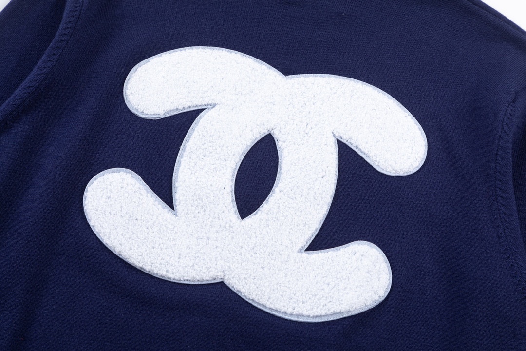 【CHANEL  公式旗艦店】シャネル  セーター好評に付き再入荷！ 241101