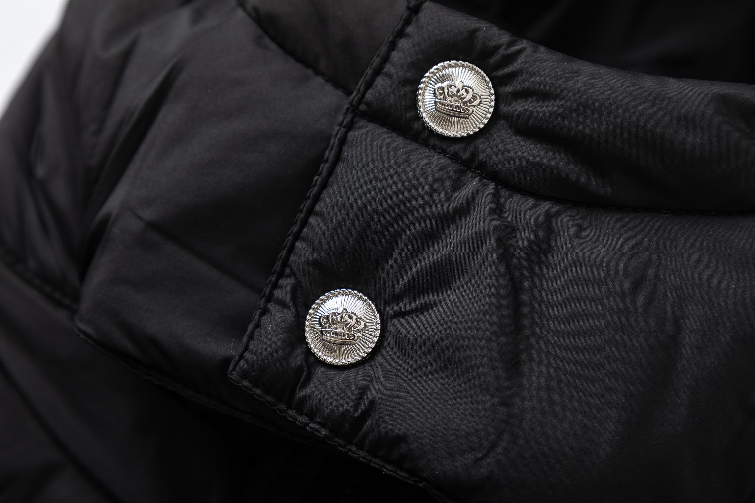 【BURBERRY  公式旗艦店】バーバリー   ダウンジャケット ご好評に付き再入荷！241102