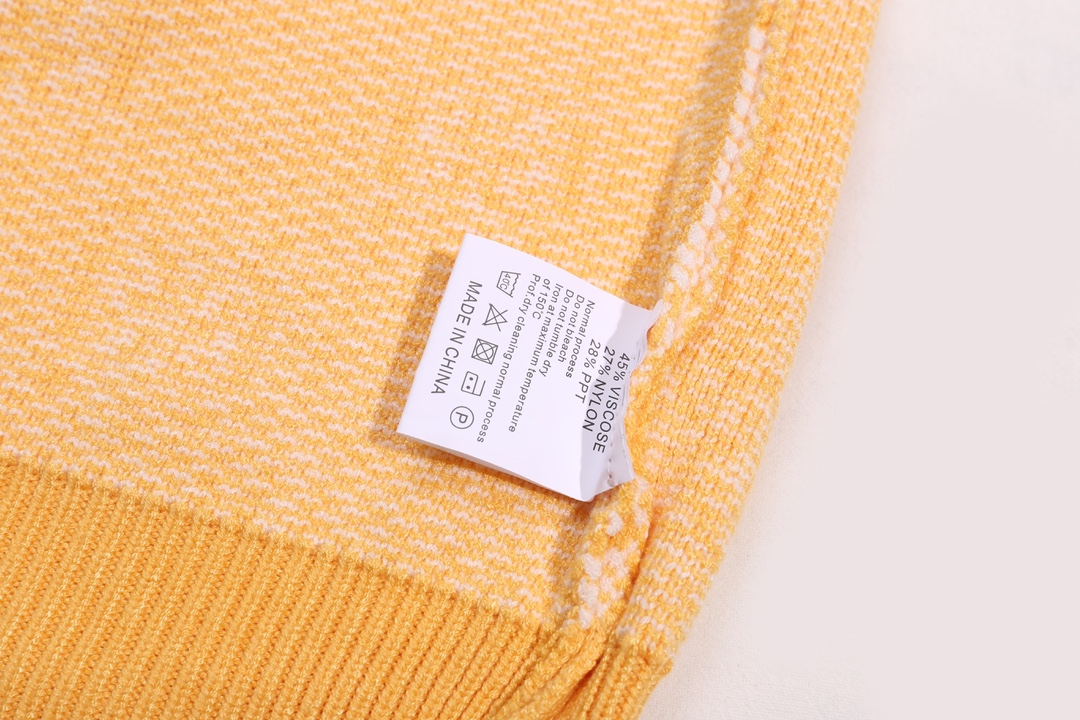 【GUCCI  公式旗艦店】グッチ  セーター好評に付き再入荷！ 241029