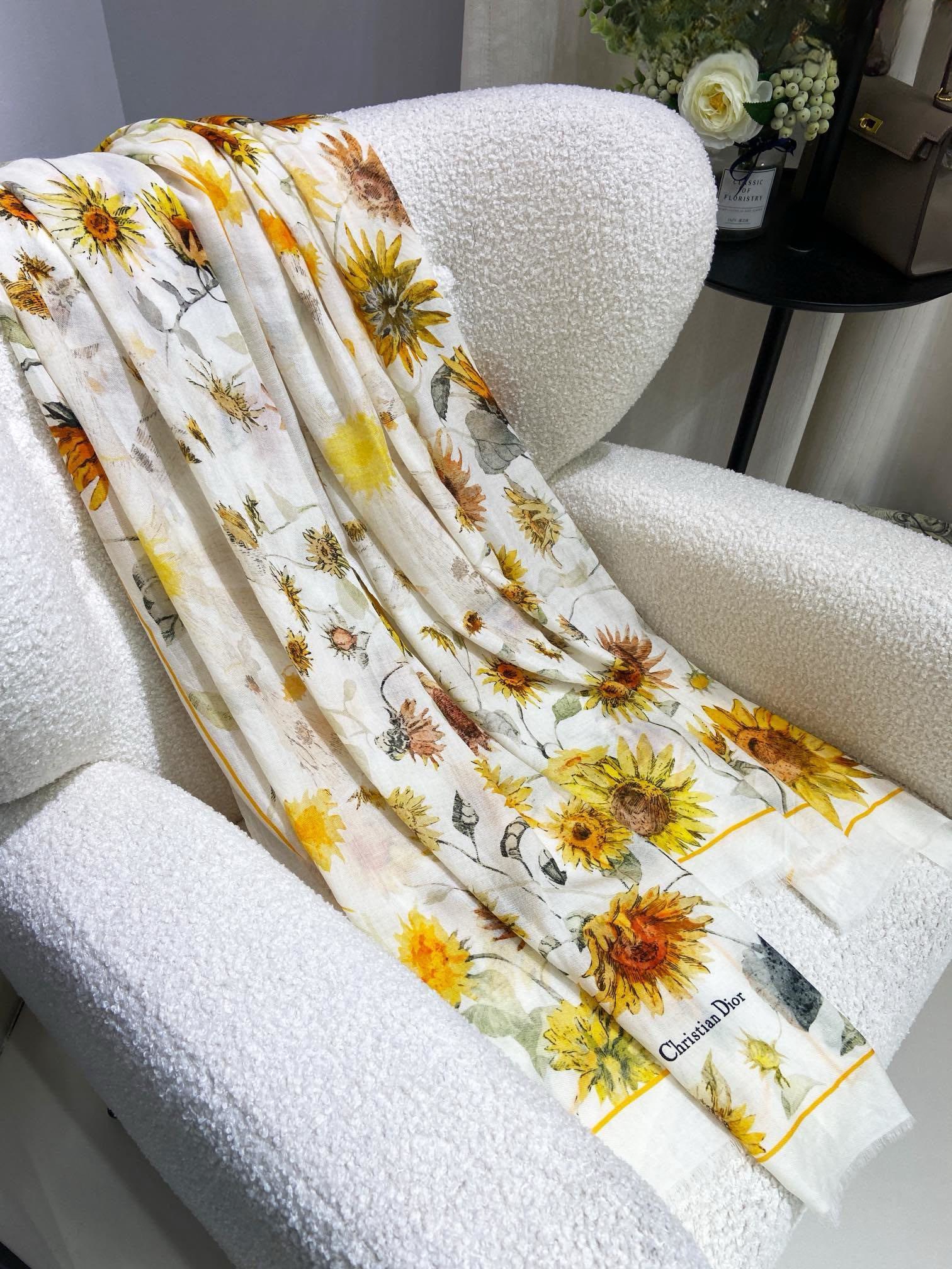 【DIOR  ディオール 】スカーフ  200*110cm  241108