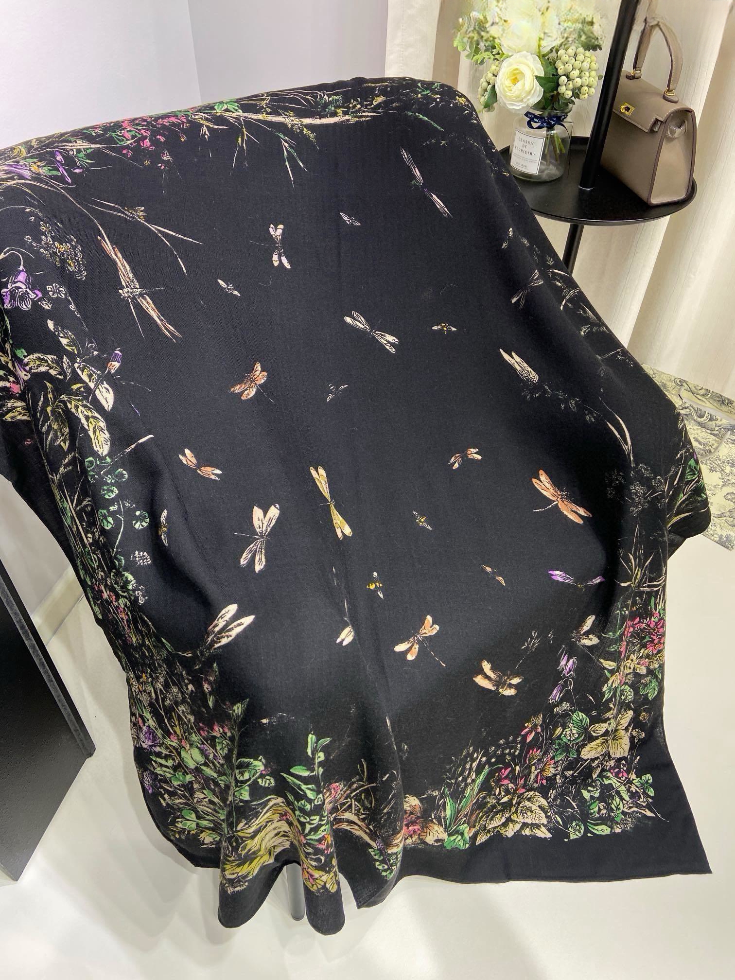 【DIOR  ディオール 】スカーフ  140*140cm  241108