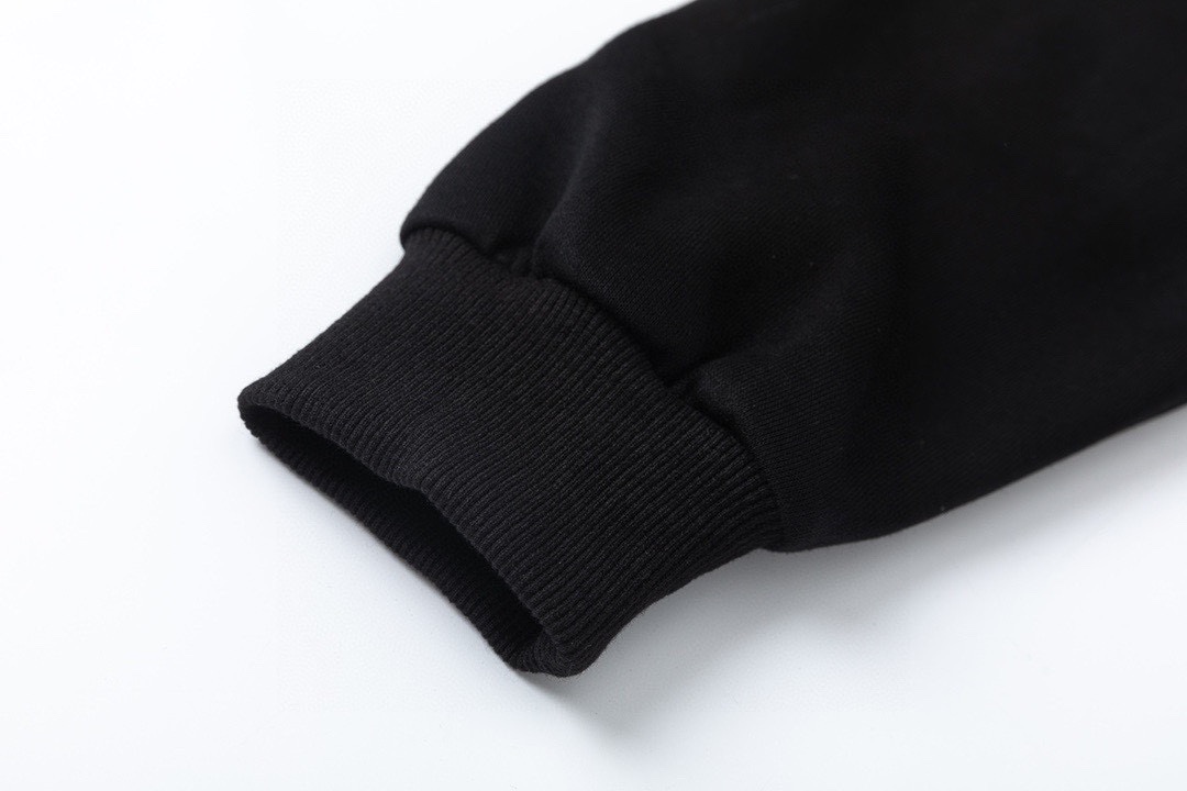 【PRADA 公式旗艦店】プラダ  パーカー スウェットご好評に付き再入荷    241113