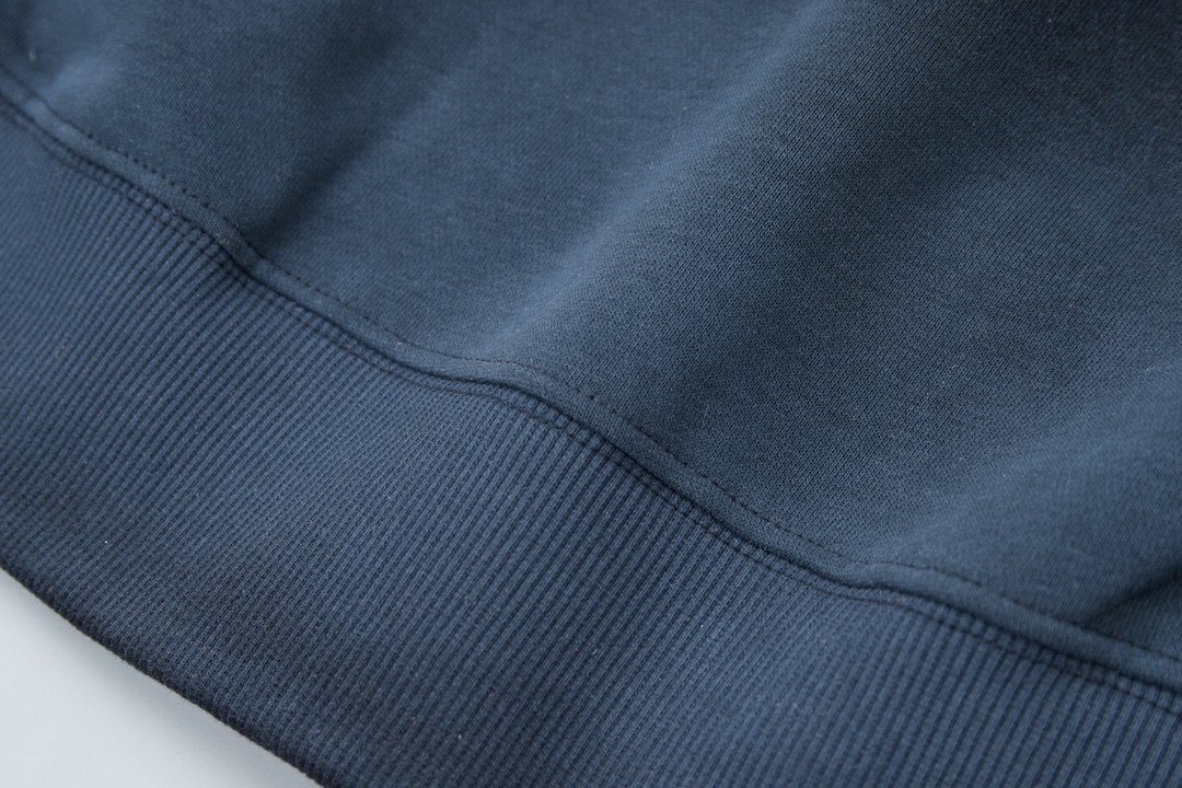 【CHROME HEARTS 公式旗艦店】クロムハーツ  丸首の衛衣 スウェット ご好評に付き再入荷240829