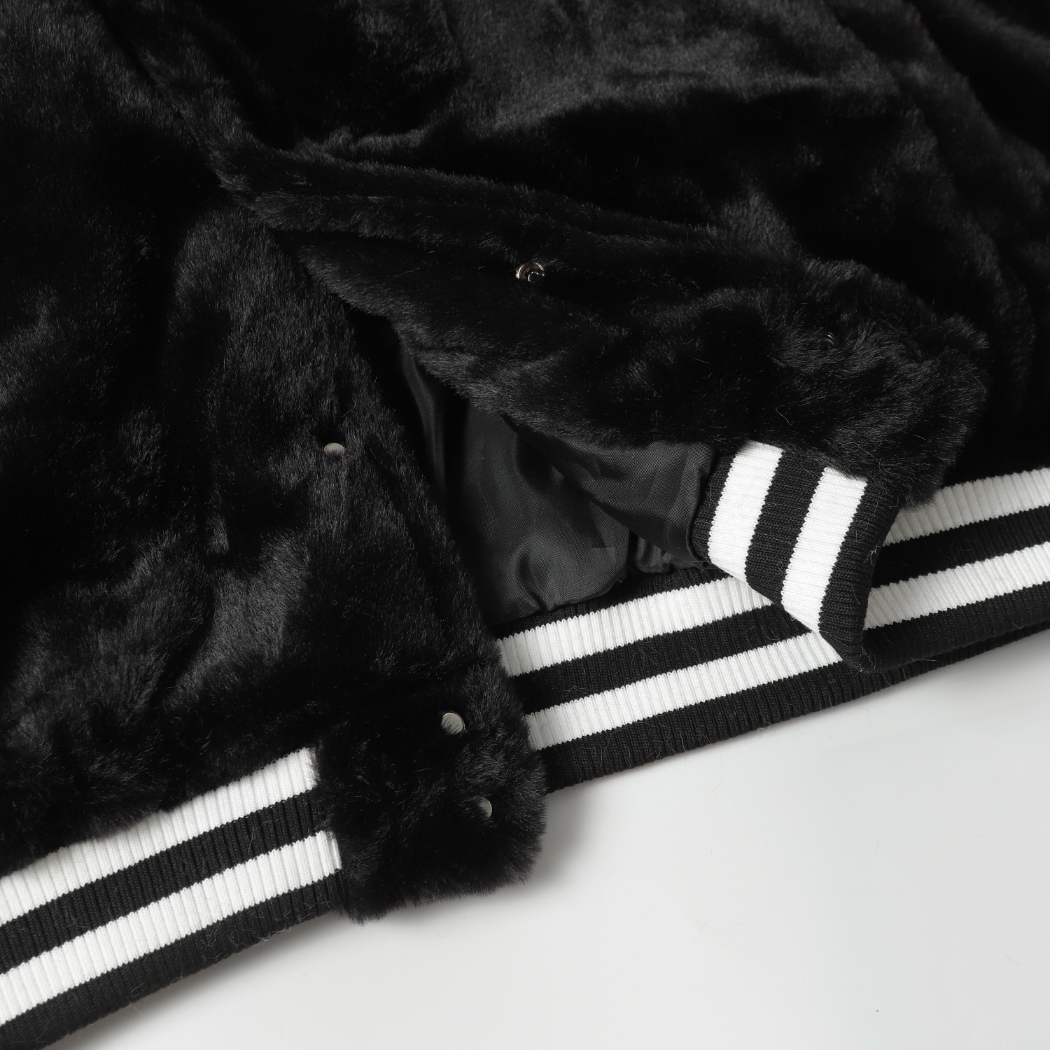 【CHROME HEARTS】クロムハーツ  ジャケット着ご好評に付き再入荷！241118