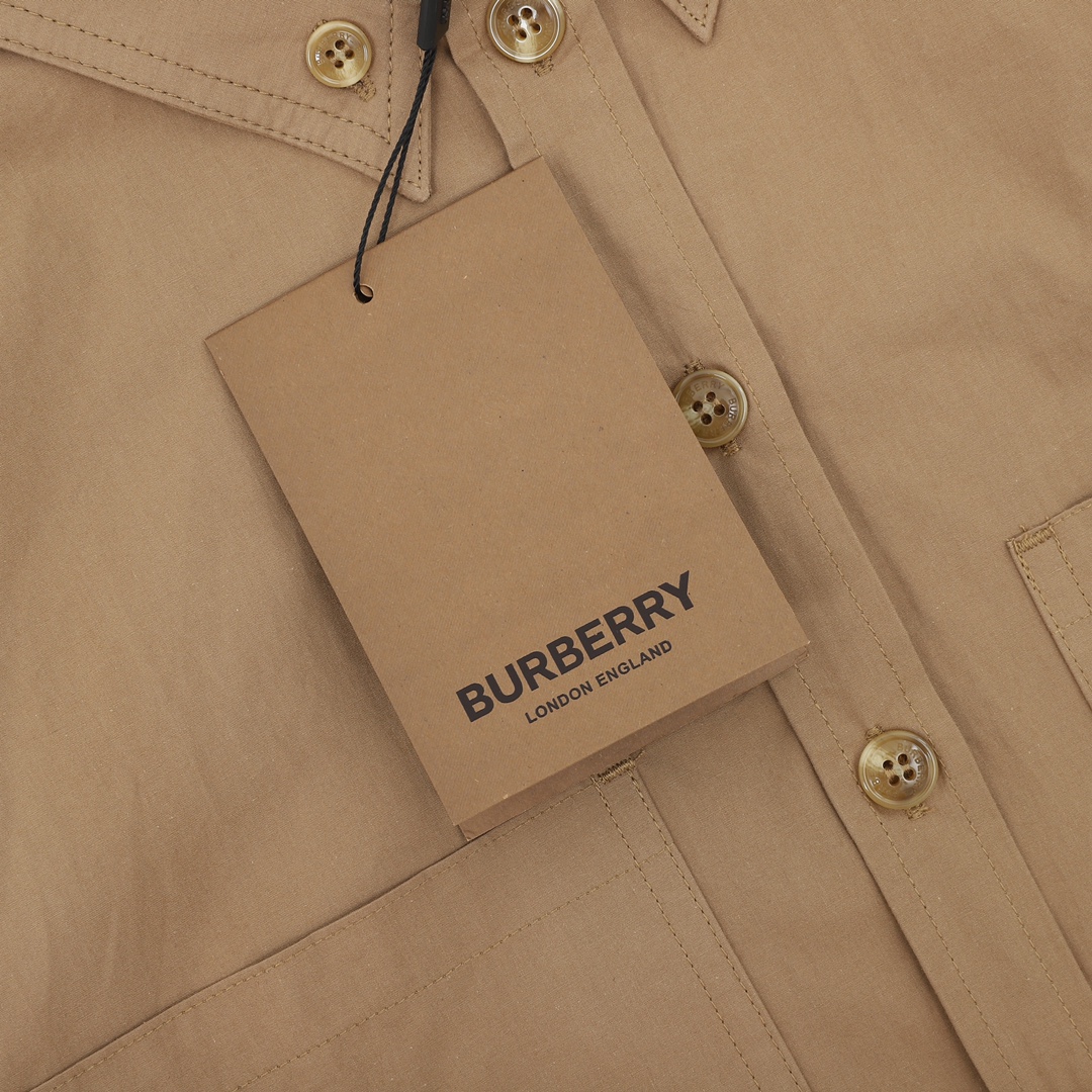 【BURBERRY  公式旗艦店】バーバリー  シャツ ご好評に付き再入荷 241119