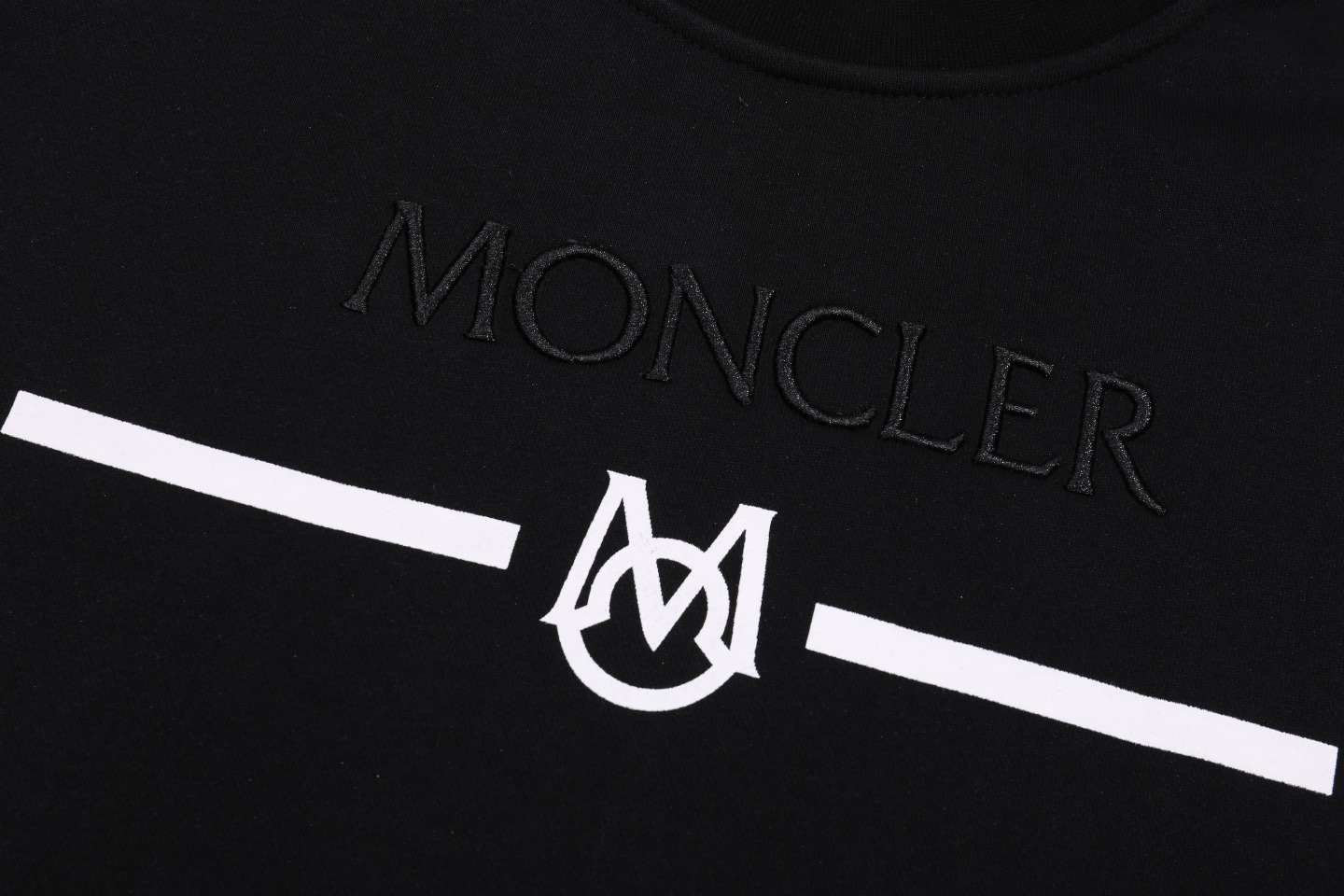 【MONCLER   公式旗艦店】モンクレール   丸首の衛衣  スウェット ご好評に付き再入荷！241120