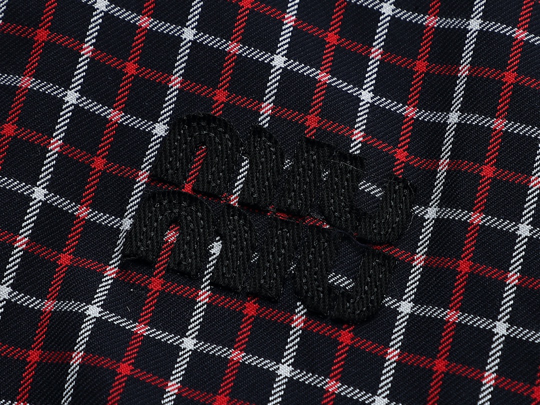 【Miumiu 公式旗艦店】 ミュウミュウ   ジャケット着  スウェット ご好評に付き再入荷！241122