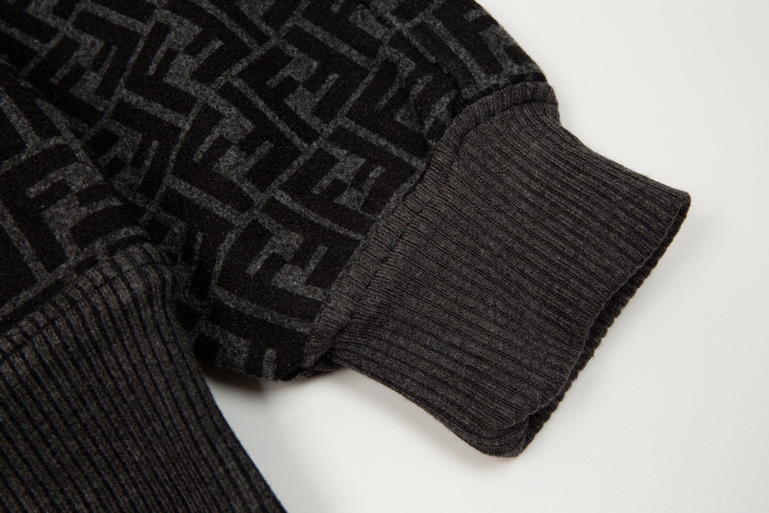 【FENDI  公式旗艦店】フェンディジャケット着 好評に付き再入荷！