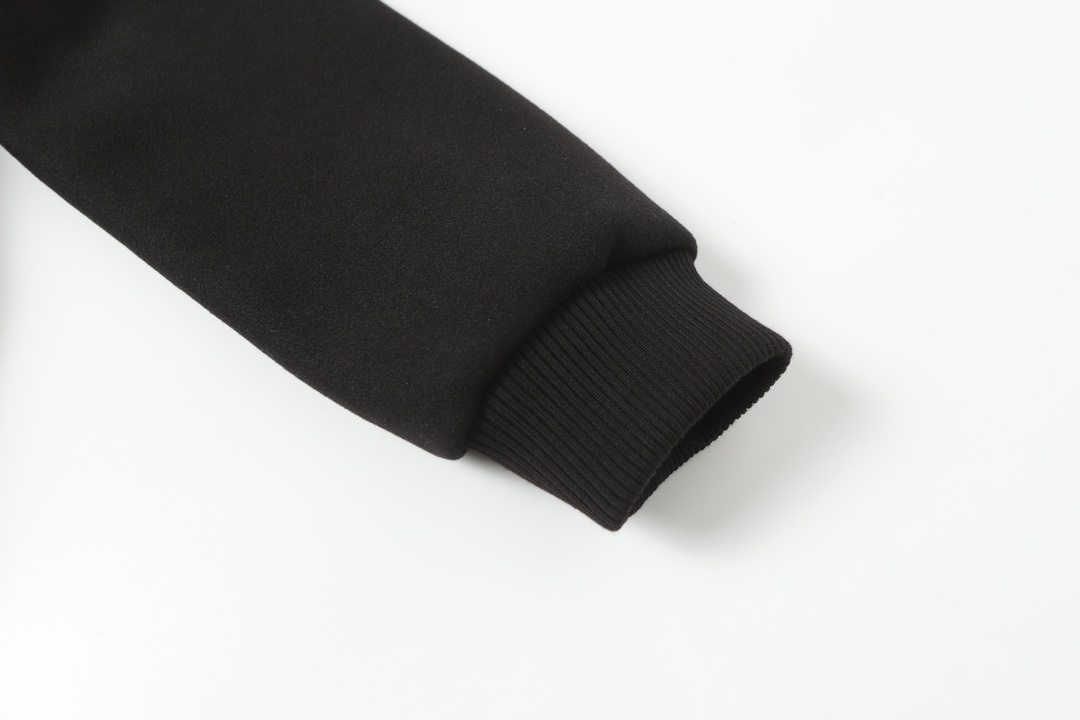 【ARCTERYX  公式旗艦店】アークテリクス  ジャケット着  スウェット ご好評に付き再入荷！241123