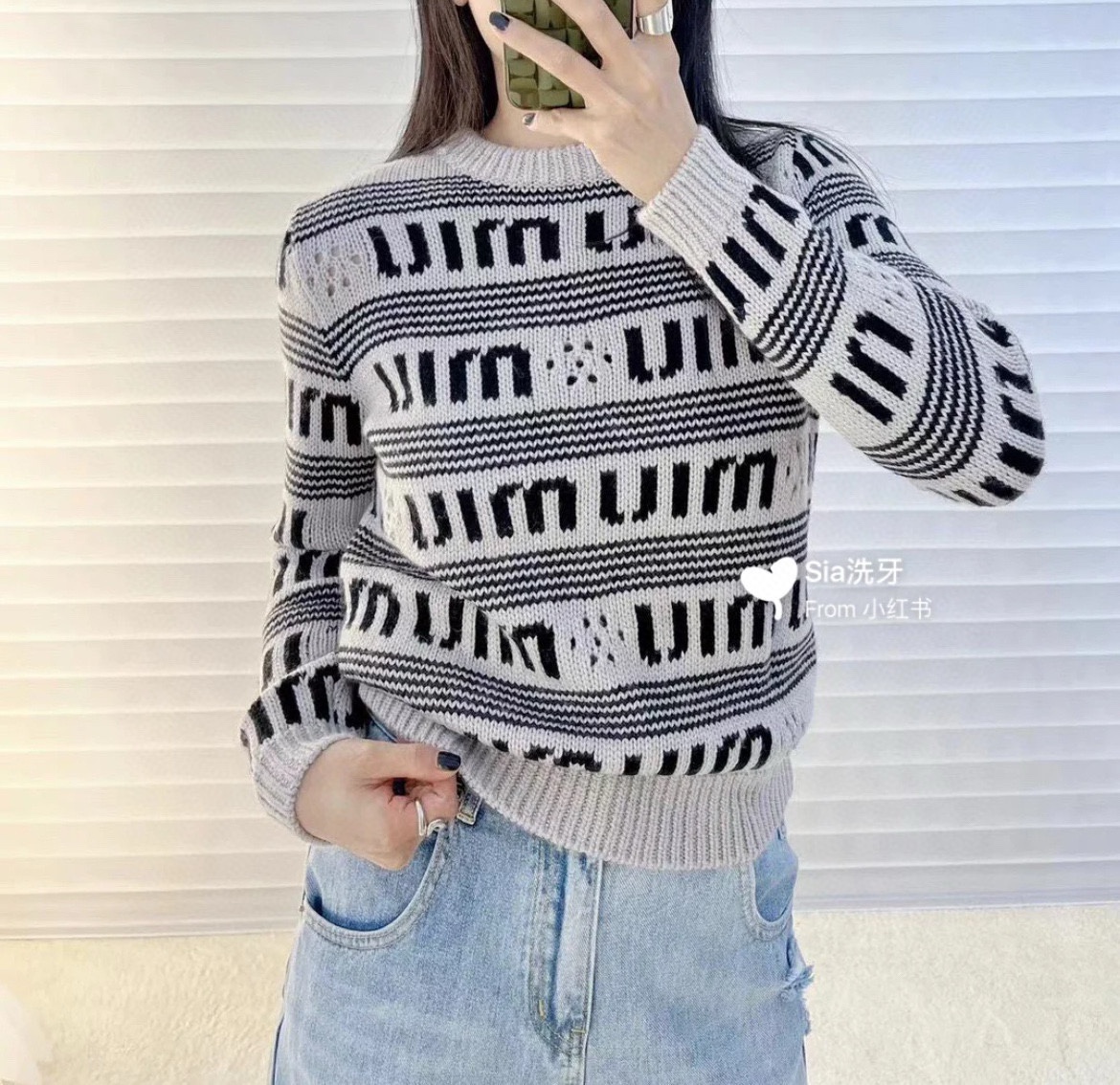 【Miumiu 公式旗艦店】ミュウミュウ  セーター好評に付き再入荷！ 241123