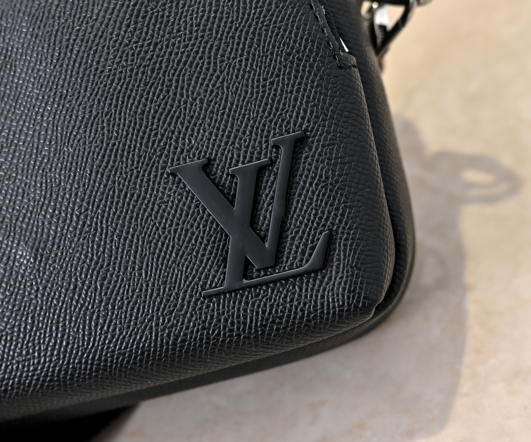 【LOUIS VUITTON 公式旗艦店】ルイヴィトン  斜めがけバッグ当日出荷 好評に付き再入荷！22.5*16*7.5CM