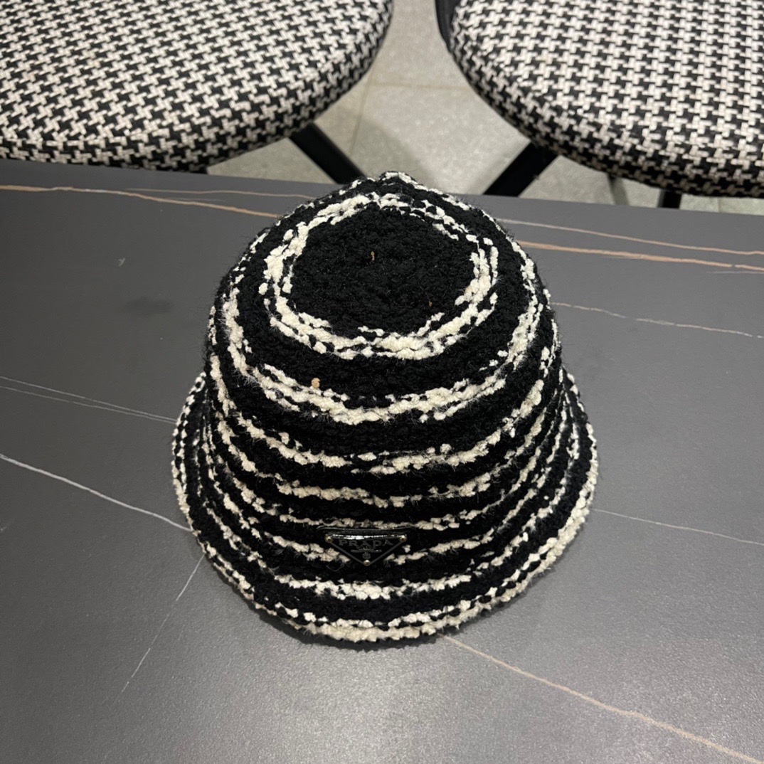 PRADA (プラダ)フィッシャーマンズハット  241125