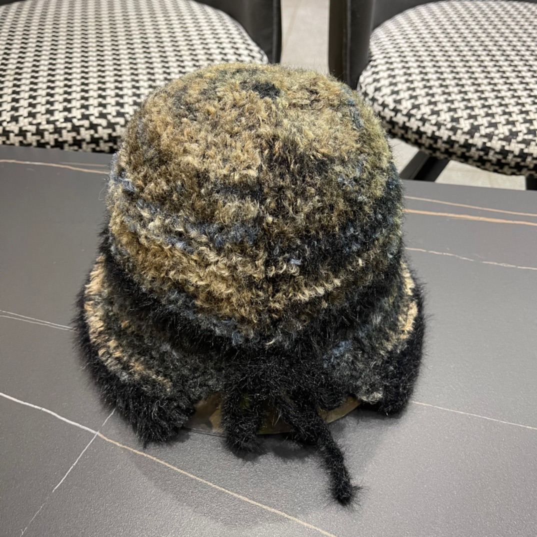 LV  LOUIS VUITTON( ルイヴィトン)フィッシャーマンズハット   241126