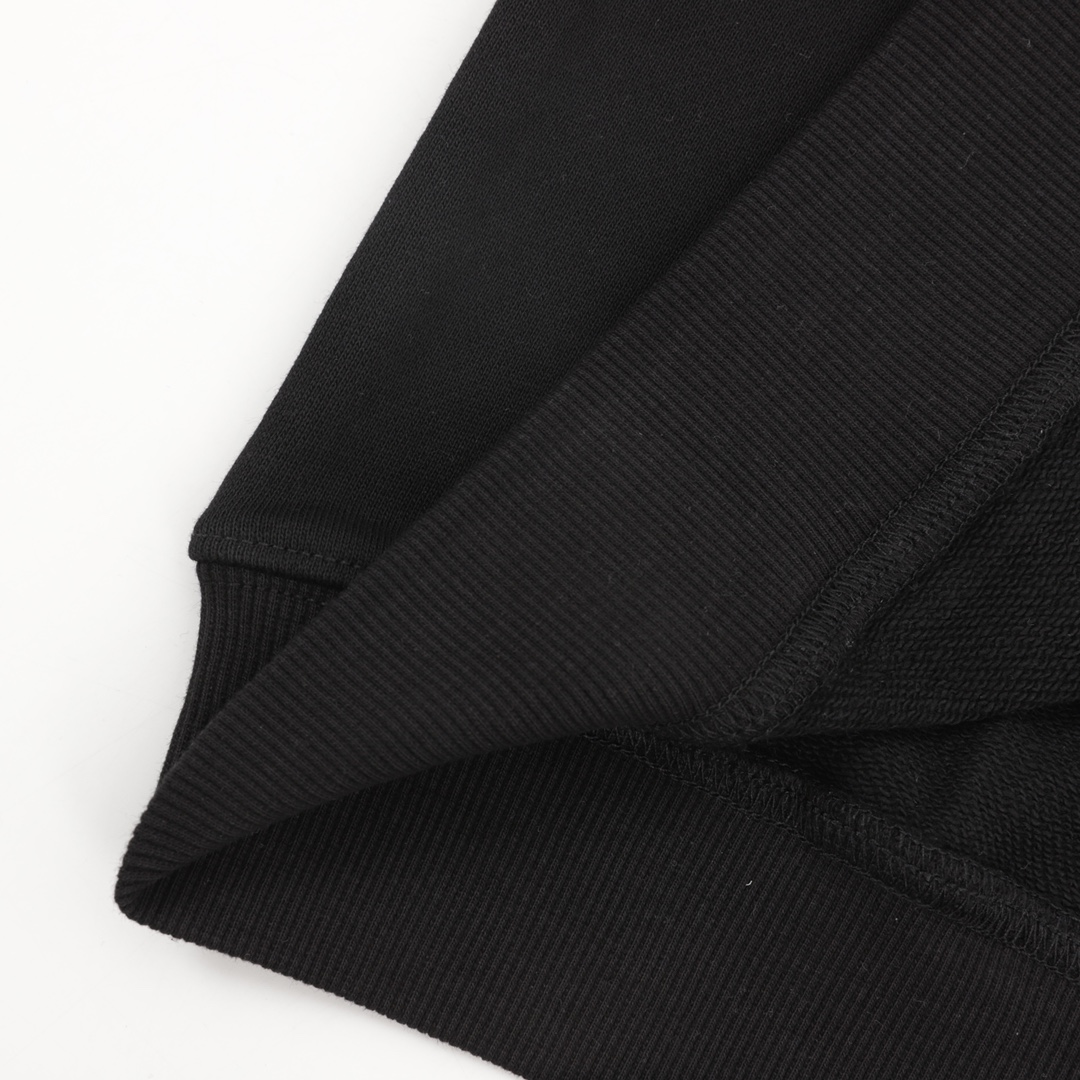 【HERMES 公式旗艦店】 エルメス 丸首の衛衣   スウェット ご好評に付き再入荷！