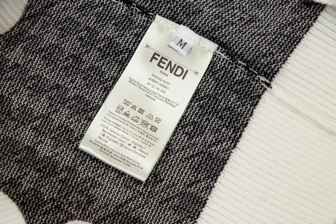 【FENDI  公式旗艦店】フェンディ セーター好評に付き再入荷！ 241101